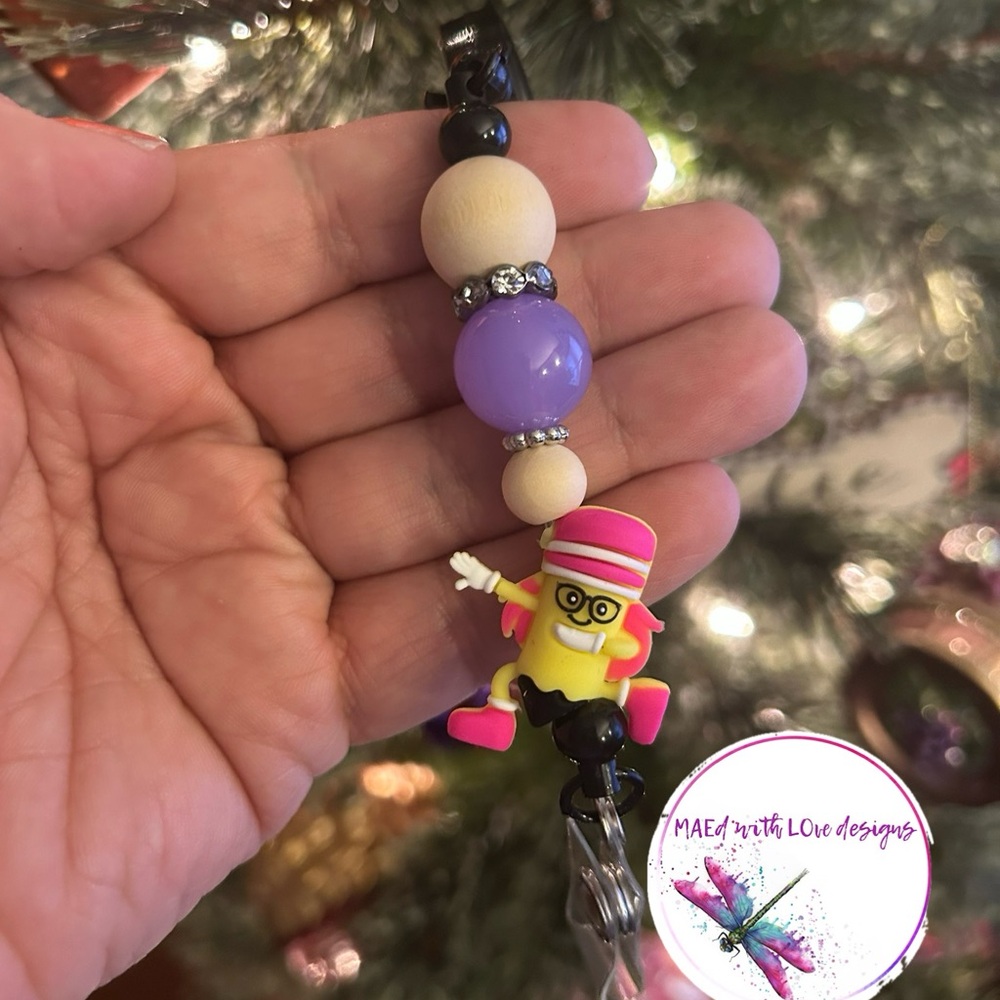 Teacher beaded badge reel! So cute and perfect for any teacher!